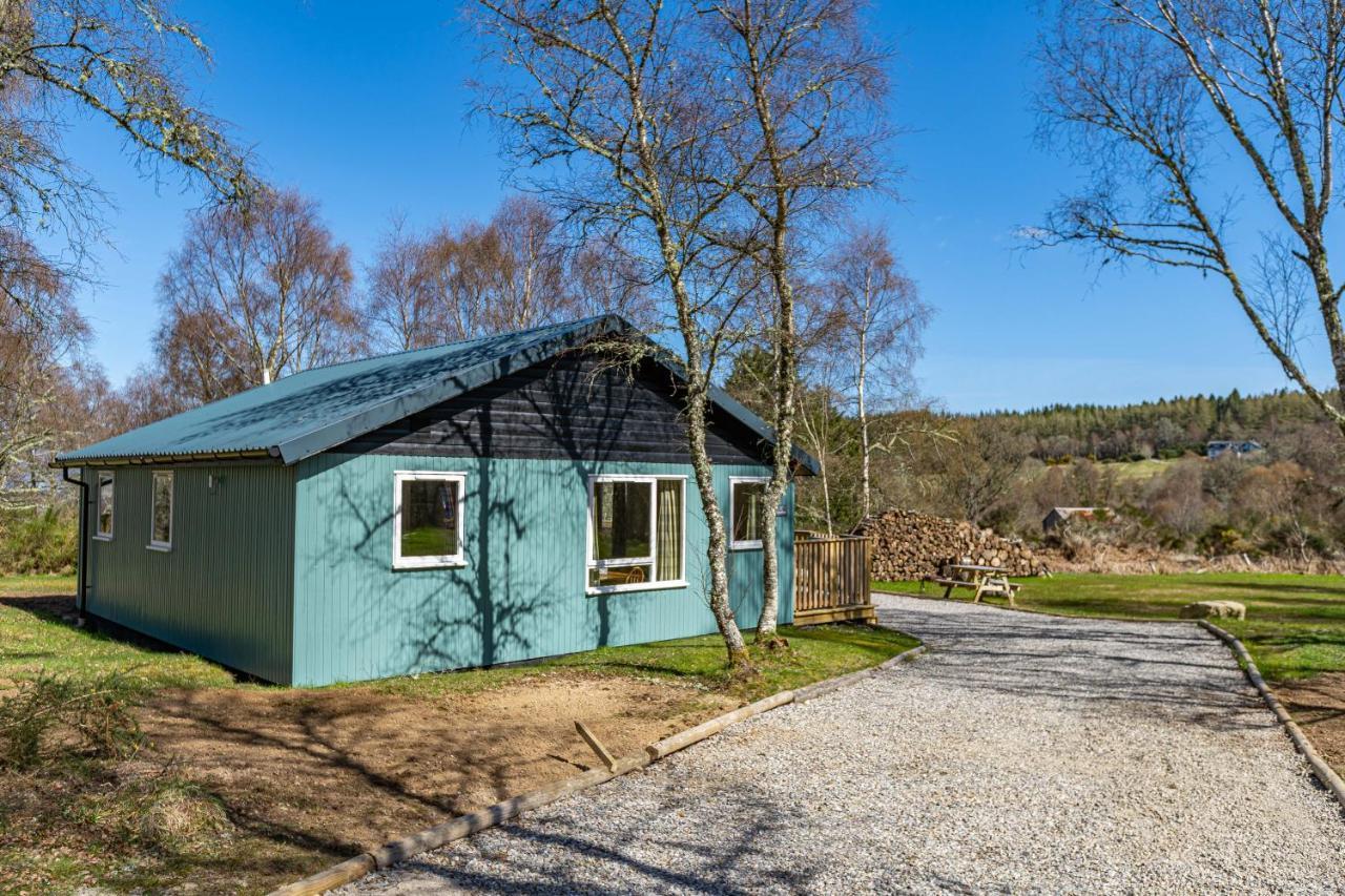 Heather 17 With Hot Tub Holiday home Belladrum