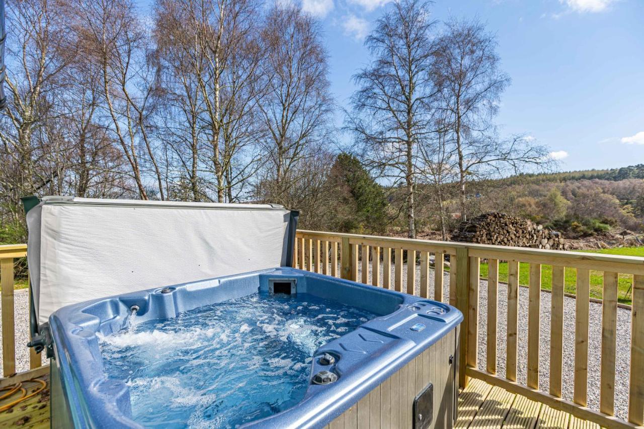 Heather 17 With Hot Tub * Belladrum